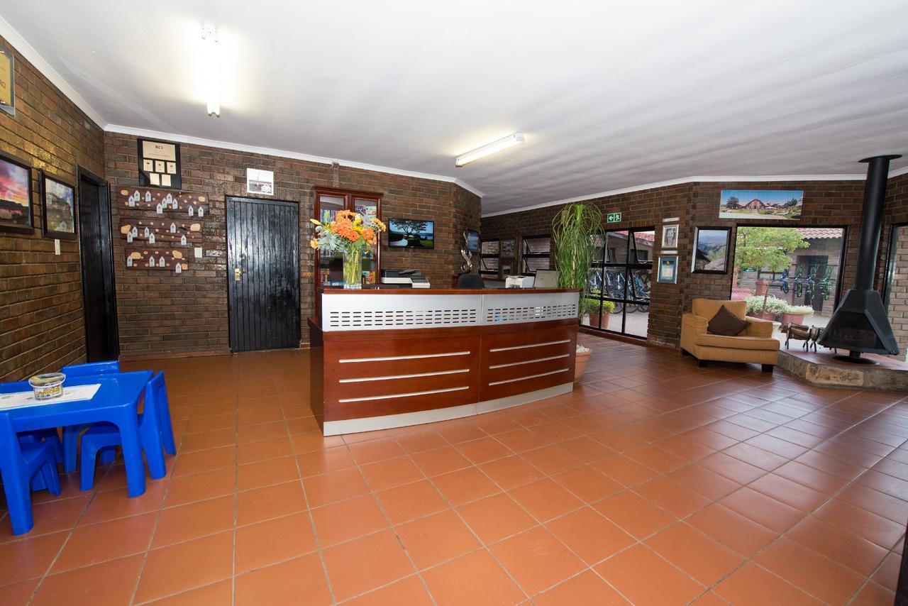 Hotel First Group Qwantani Harrismith Exteriér fotografie